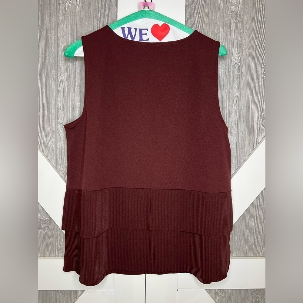 D20.18 Ann Taylor Tiered Knit Shell Tank Blouse Burgundy Size M - Picture 4 of 7